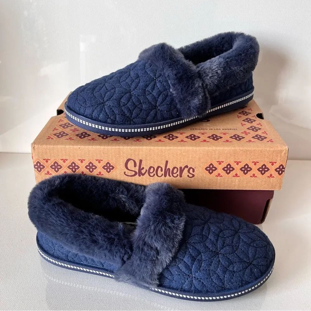 Skechers Bright Blossom Cozy Campfire Floral Quilted Slipper